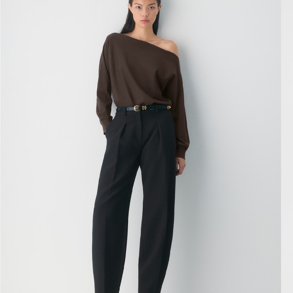 Aritzia Babaton Inspiration Sweater